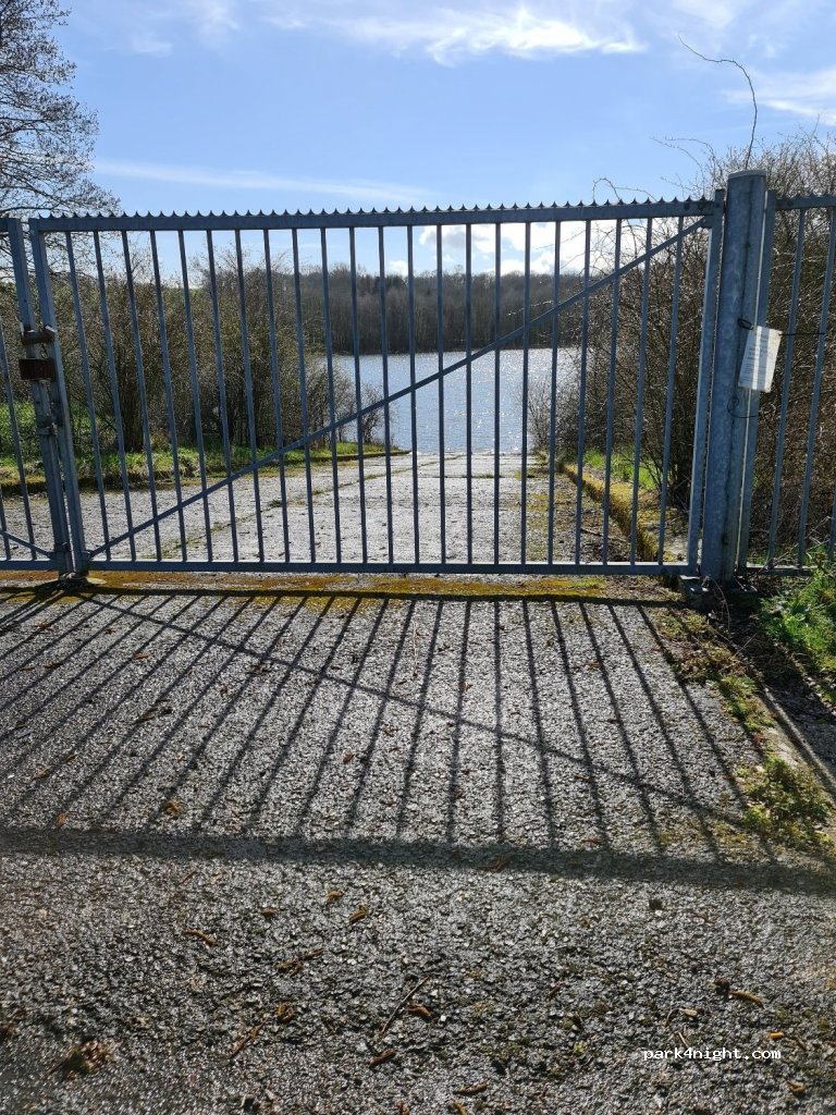 (5630) Cerfontaine - Unnamed Road — foto 2
