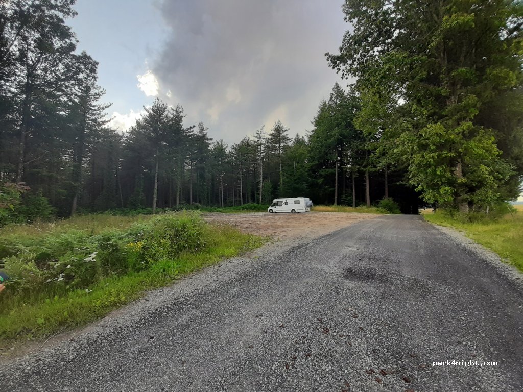(15290) Sousceyrac - Unnamed Road — foto 3