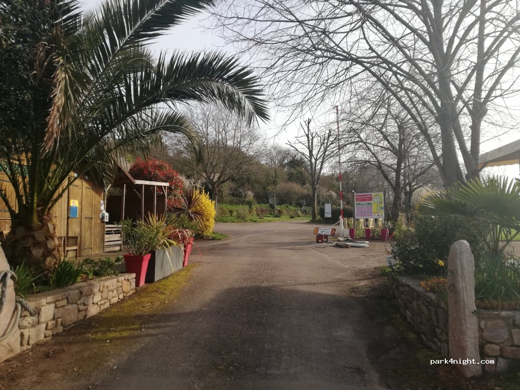 Camping La Vallée *** — foto