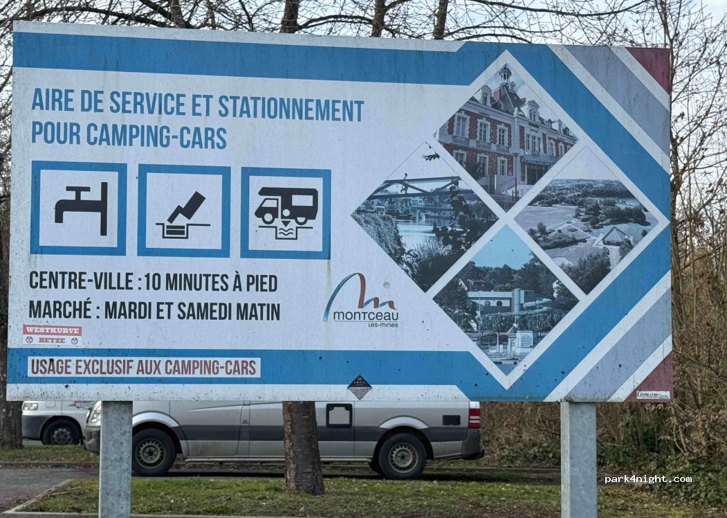 Aire de Camping-car de Montceau-les-Mines — foto