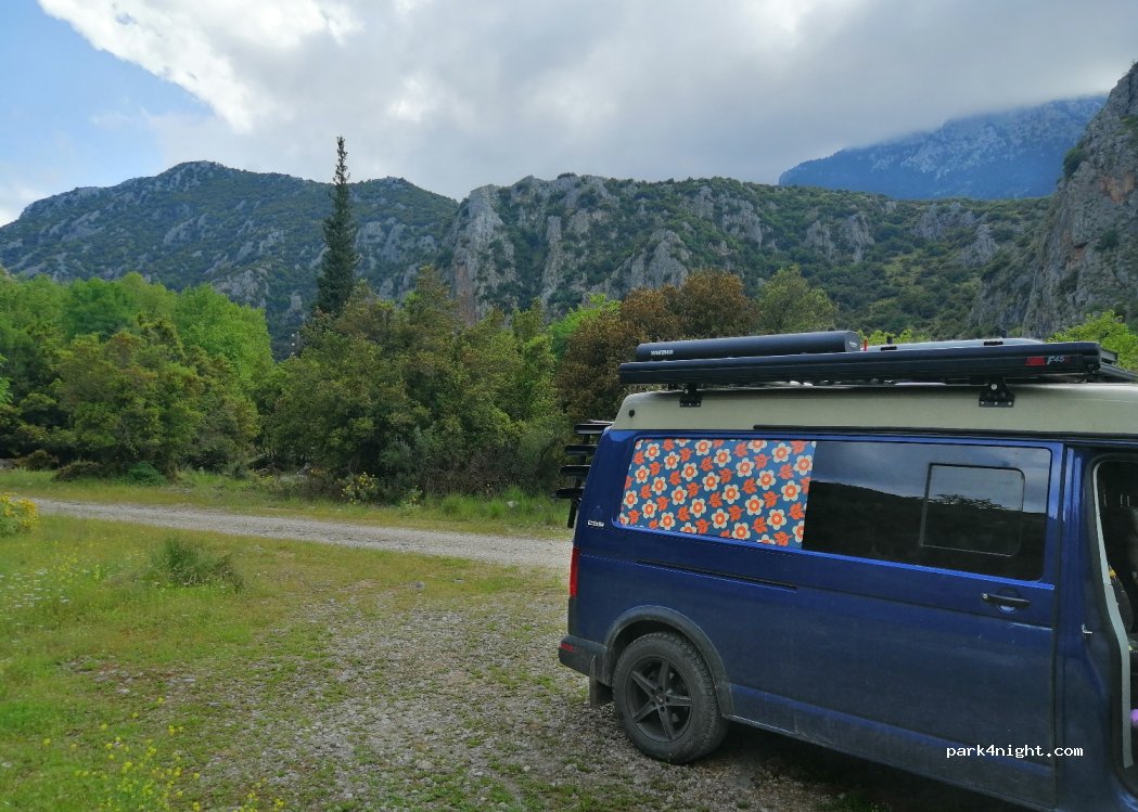 (330 57) Parnassos - Unnamed Road — foto 3