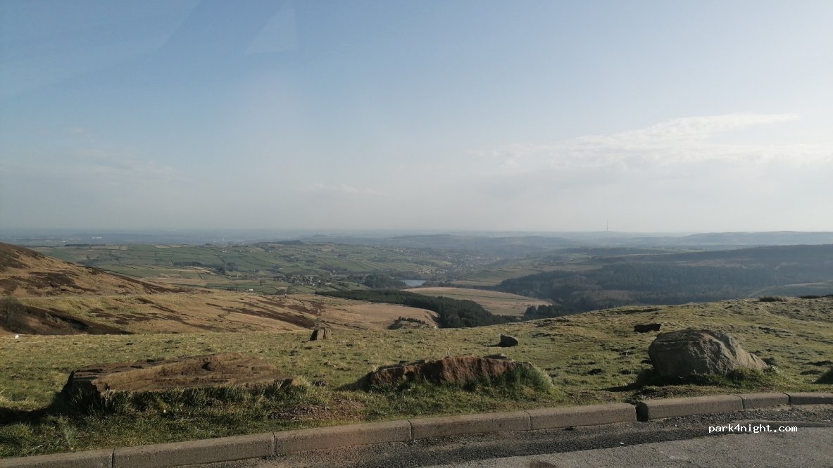 (HD9 2QH)  - Woodhead Road — foto