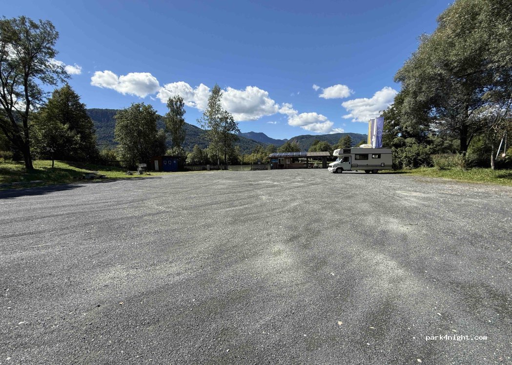 (9721) Tscheuritsch - 26 Ferndorfer Straße — foto 3