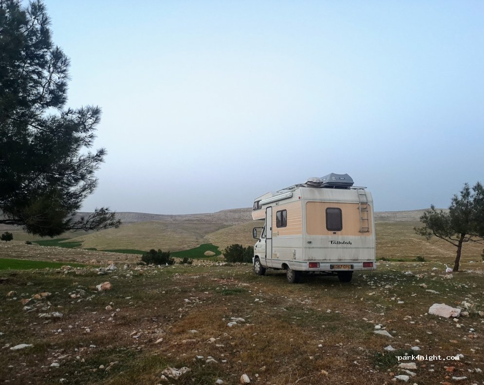 ()  - Unnamed Road — foto 2