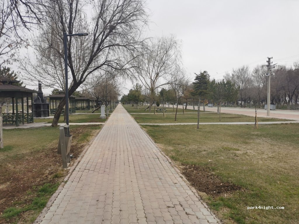 (42250)  - 4 Eski Ankara Caddesi — foto