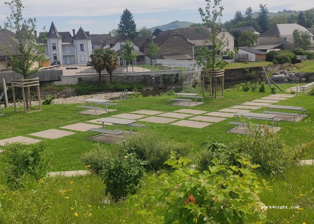 (64570) Aramits - 9 Place du Guirail — foto 2