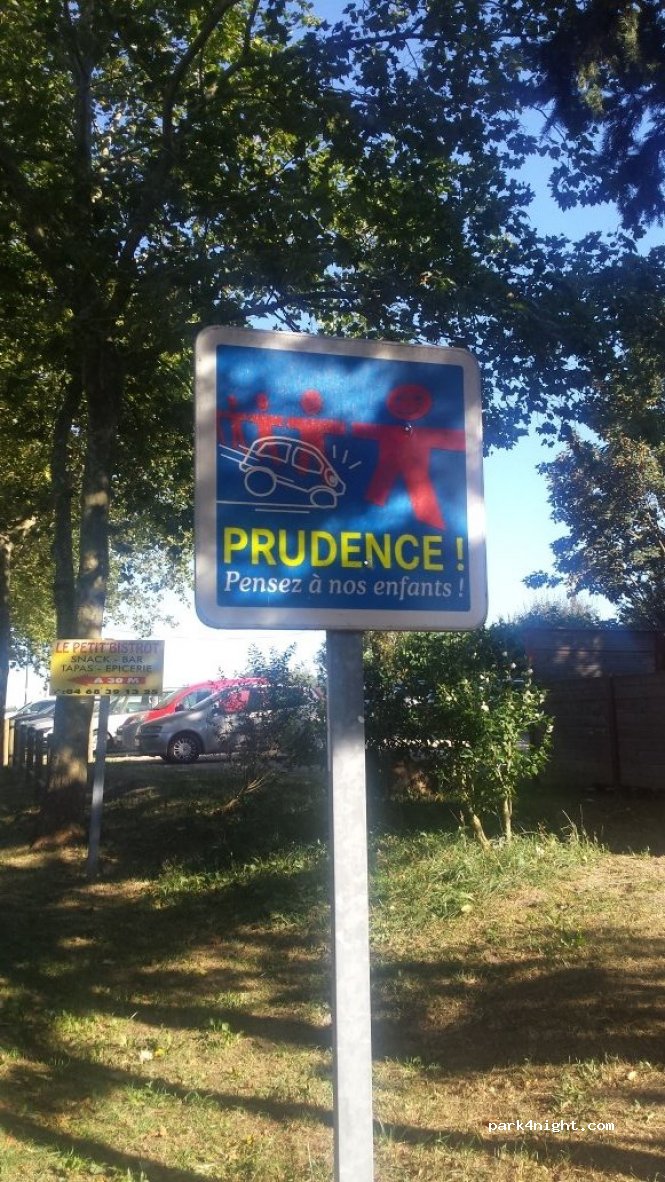 (66740) Coustouges - 136-137 Le Village — foto 3