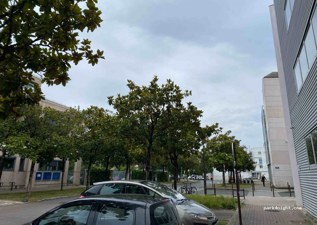 (44200) Nantes - 4 Rue des Salicornes — foto