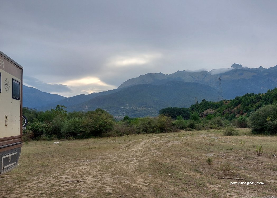 () Luzhë - Unnamed Road — foto 4
