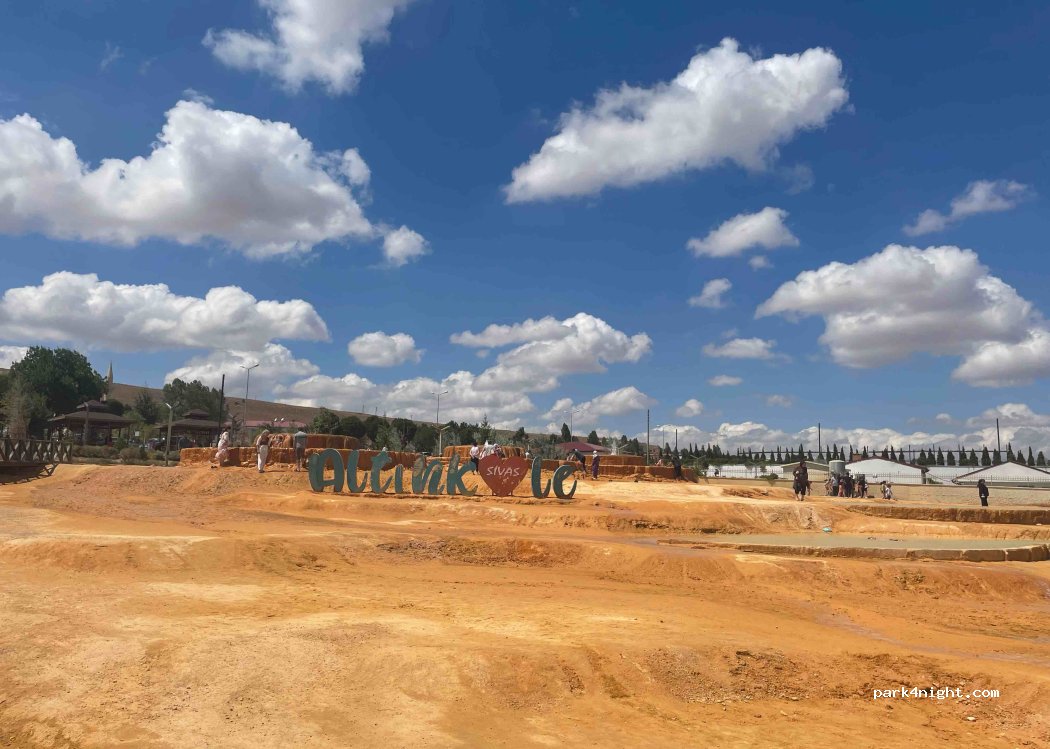 (58500) Yıldızeli - Unnamed Road — foto 4