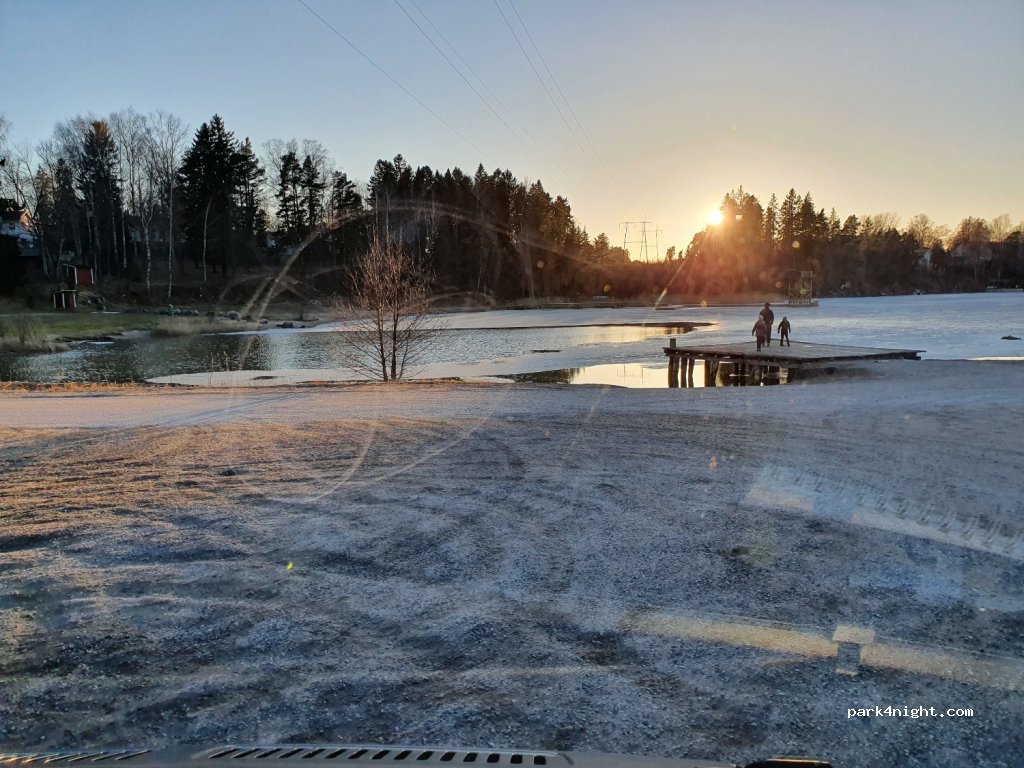 (21600) argas - 13 Åsuddsvägen — foto
