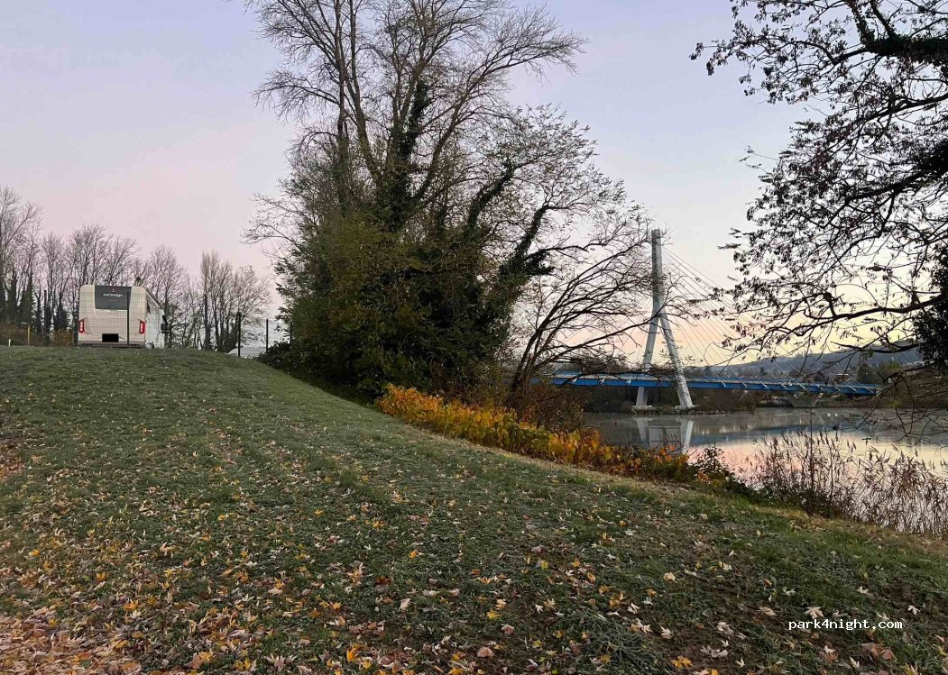 (01420) Seyssel - Quai du Rhône — foto 5