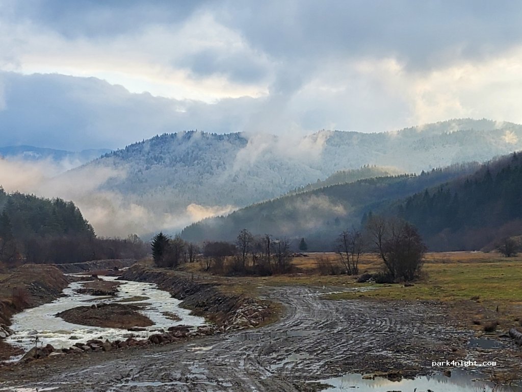 () Plăieșii de Jos - Unnamed Road — foto 2