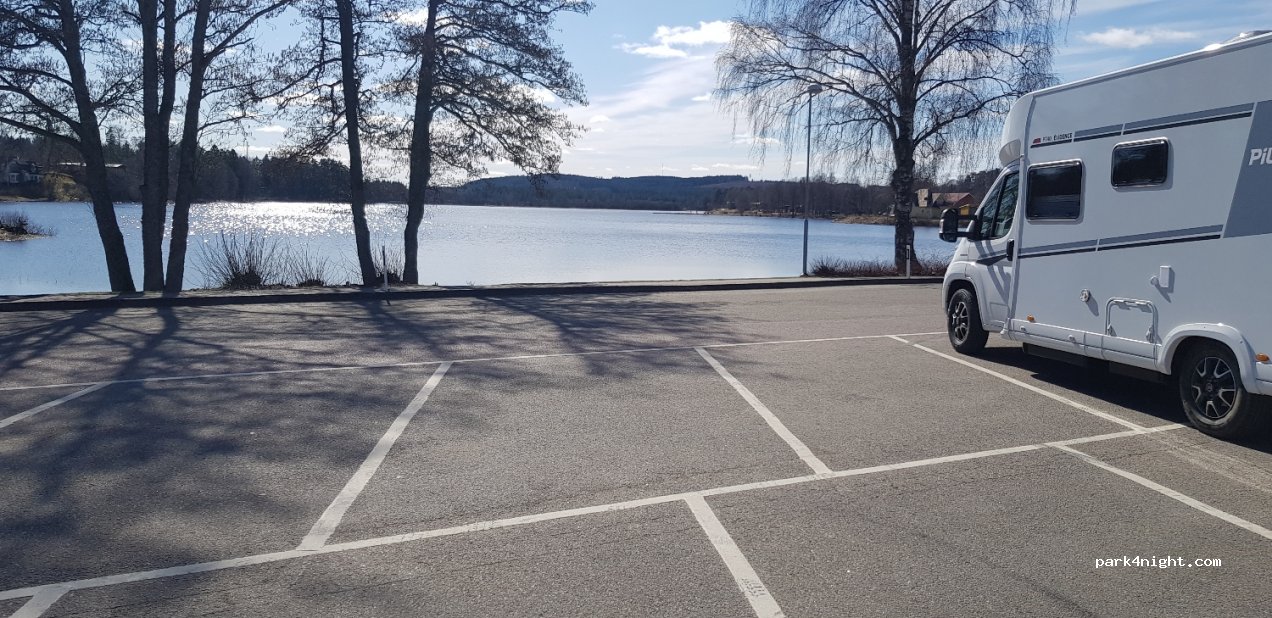 (514 32)  - 2 Kyrkogatan — foto