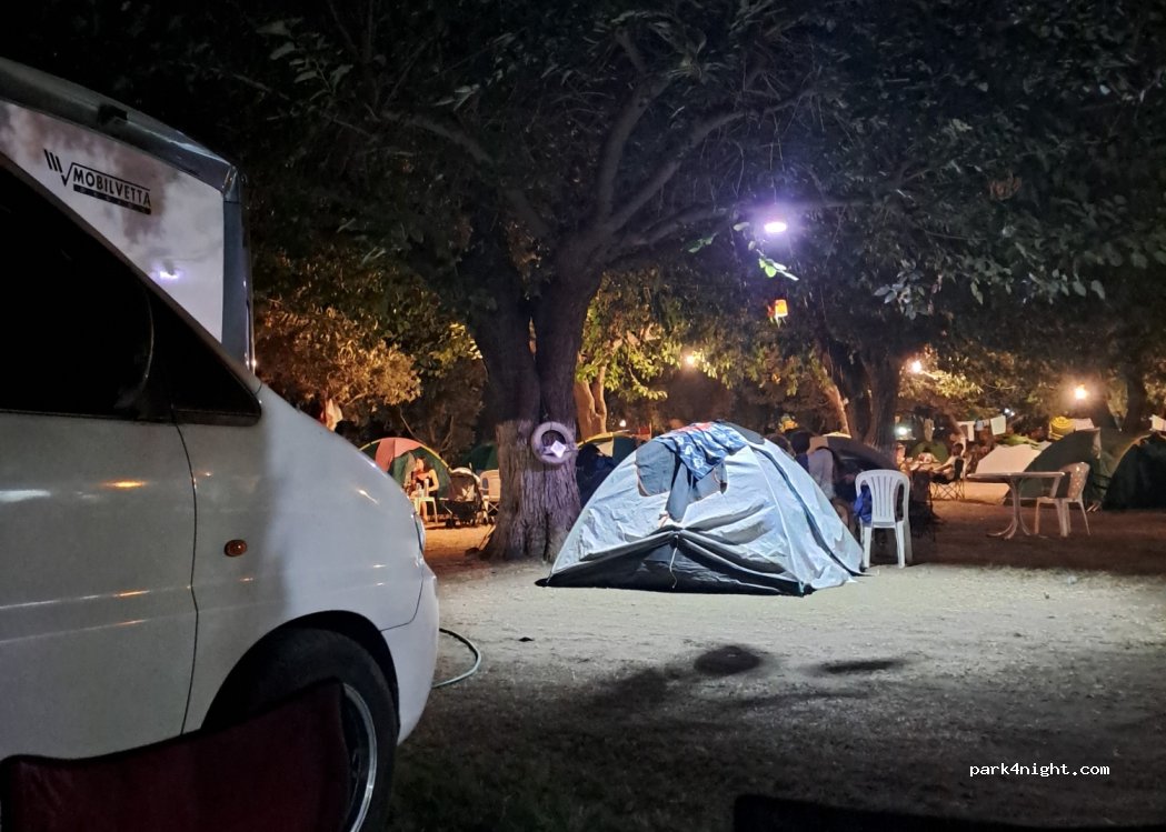 Duman Kamping — foto
