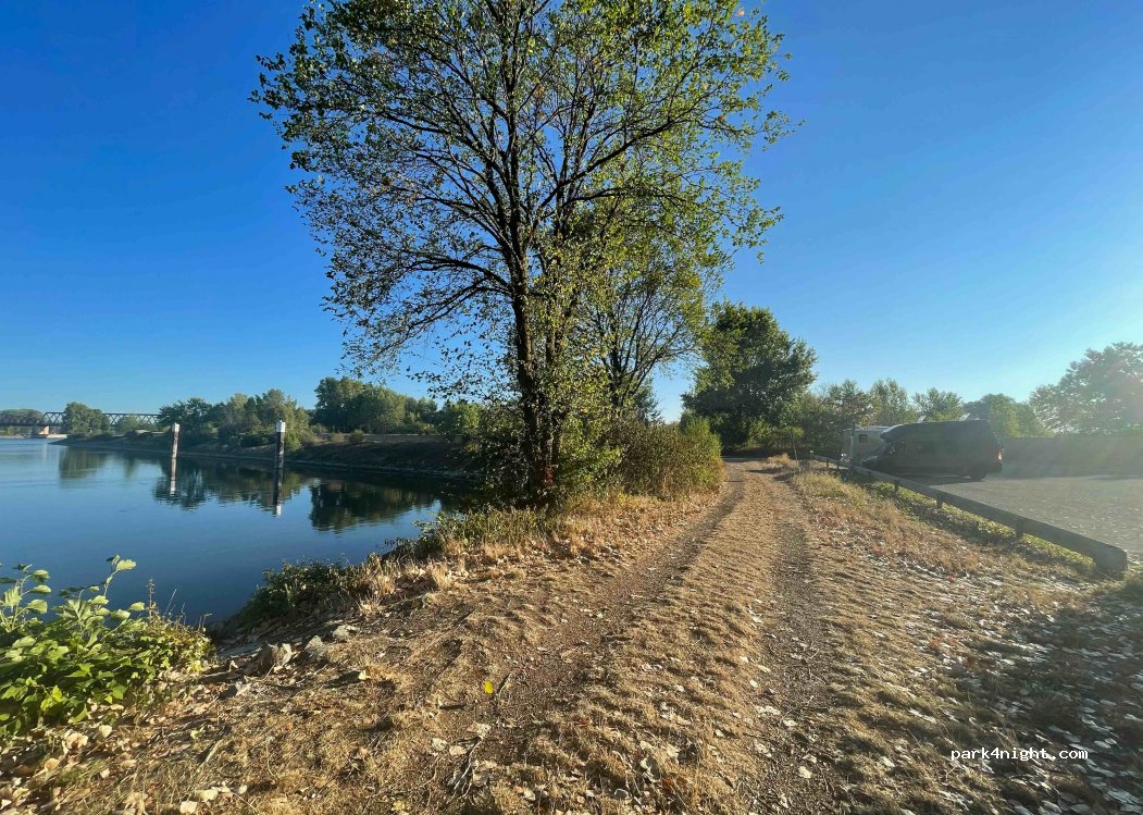(76473) Iffezheim - Unnamed Road — foto 3