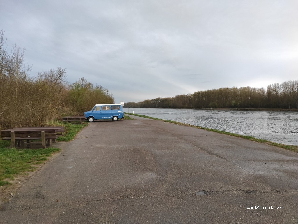 (76351) Linkenheim-Hochstetten - Unnamed Road — foto