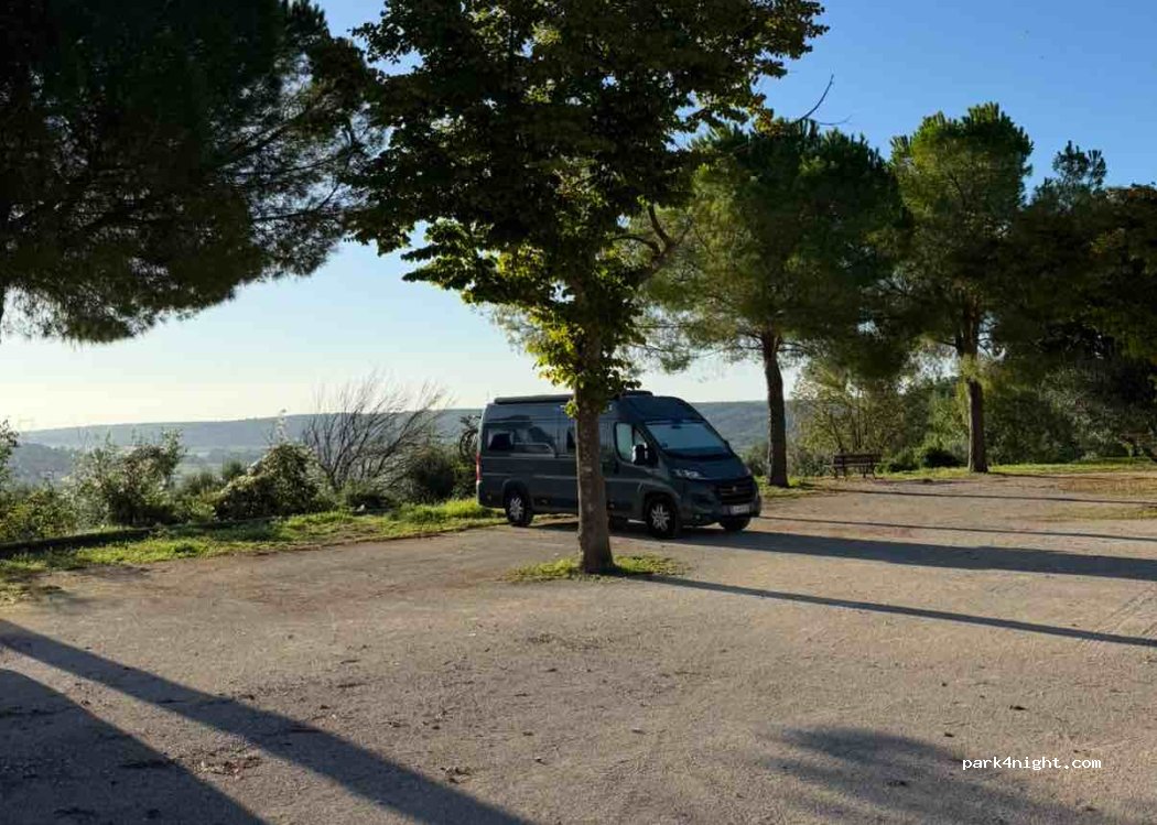 (30700) Blauzac - Place du Huit Mai — foto 5