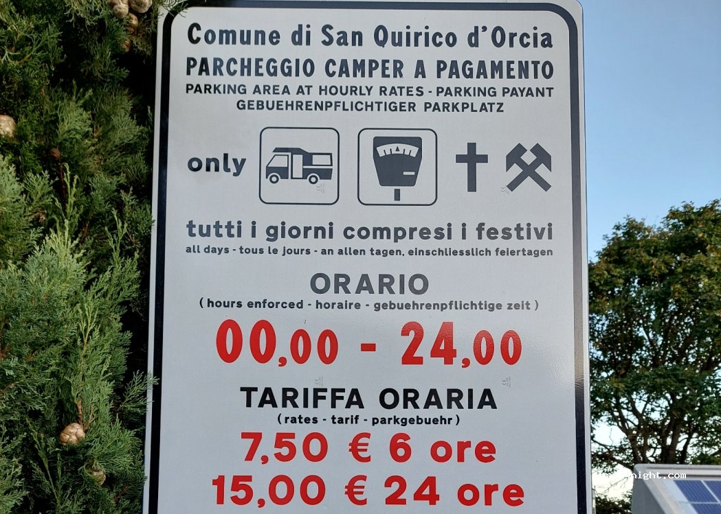 Area Sosta Camper San Quirico d'Orcia — foto 4