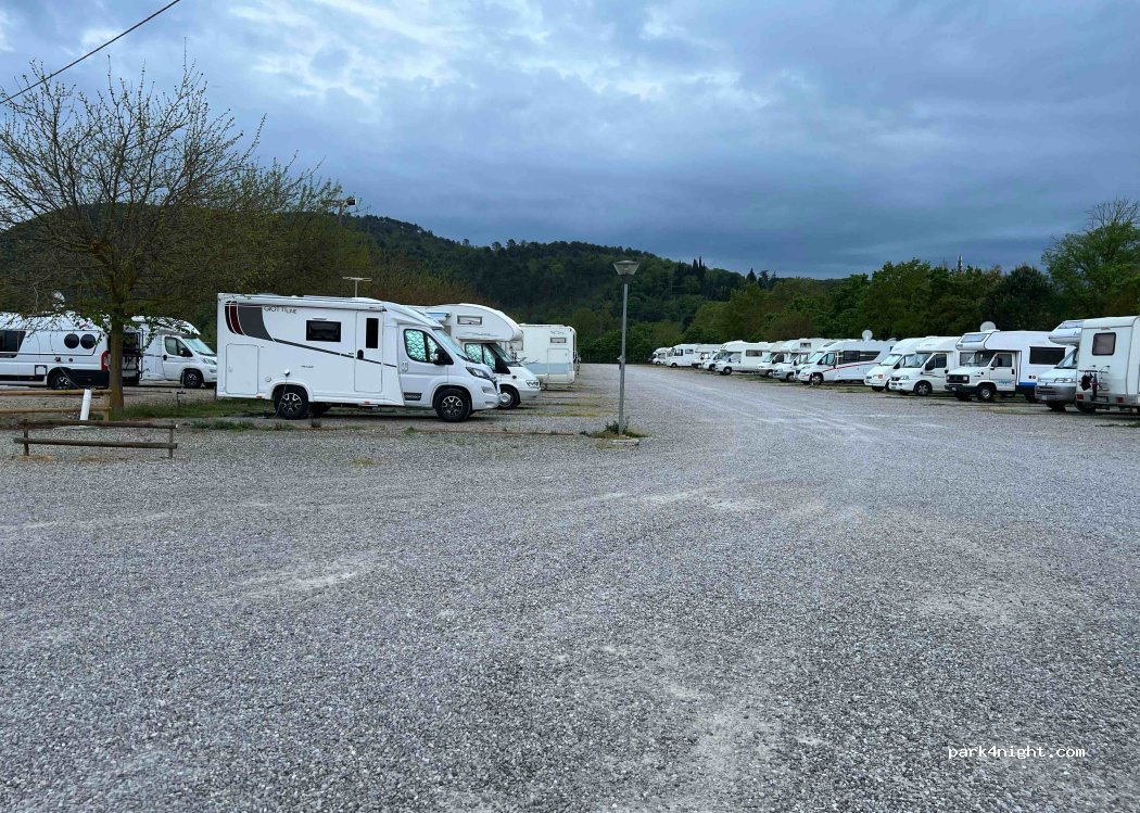 Camper Parking Area | Le Terme | Rapolano Terme — foto 3