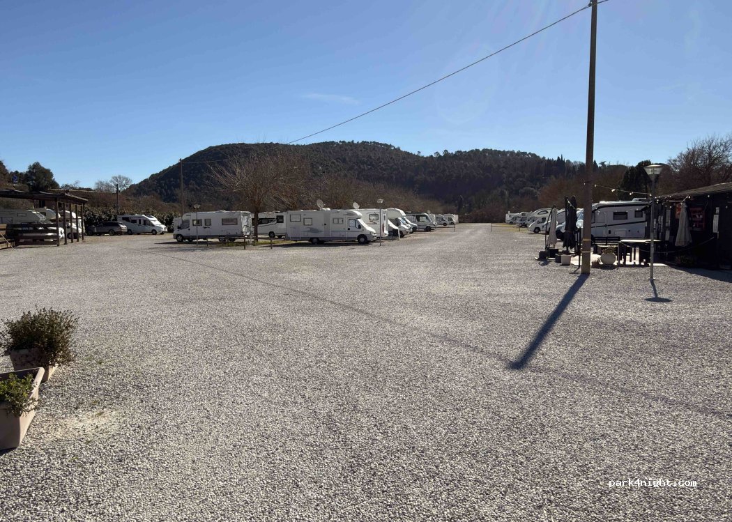 Camper Parking Area | Le Terme | Rapolano Terme — foto 5