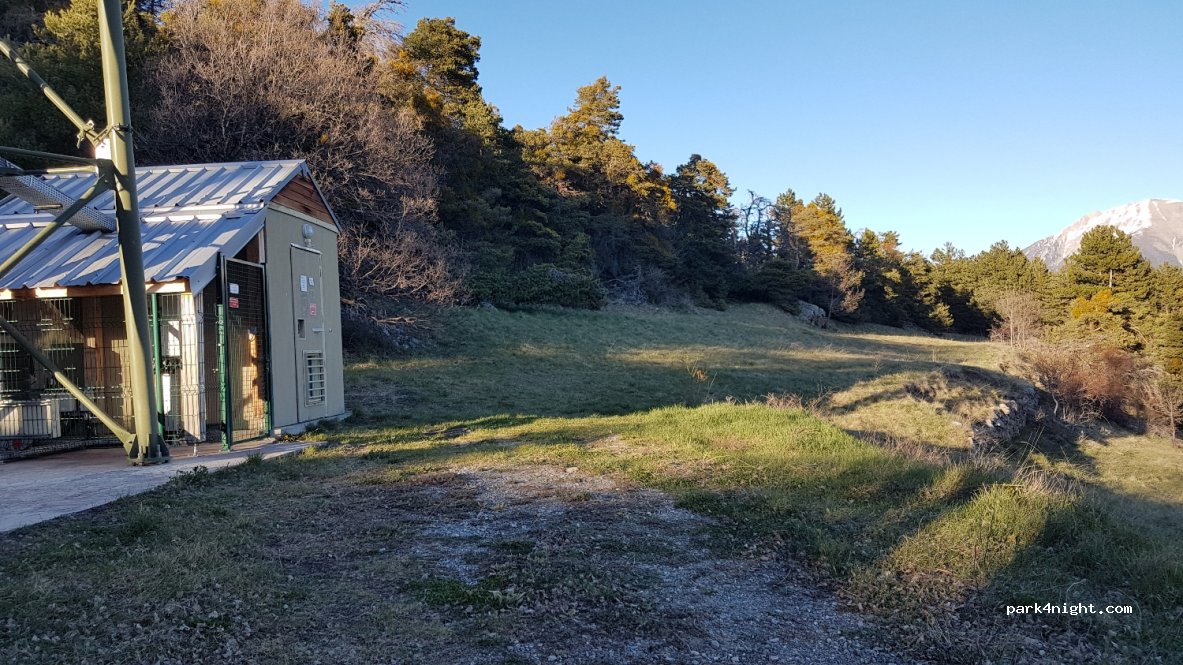 (05200) Puy-Sanières - Unnamed Road — foto 3