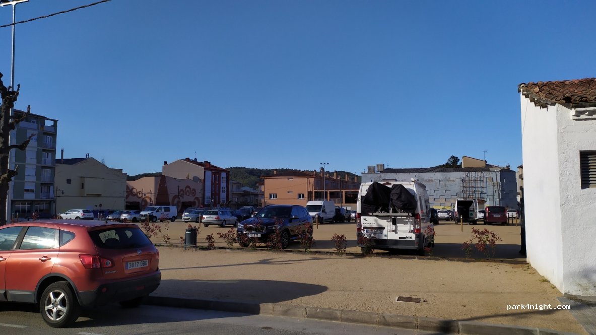(17160) Anglès - 6 Avinguda de Pius XII — foto