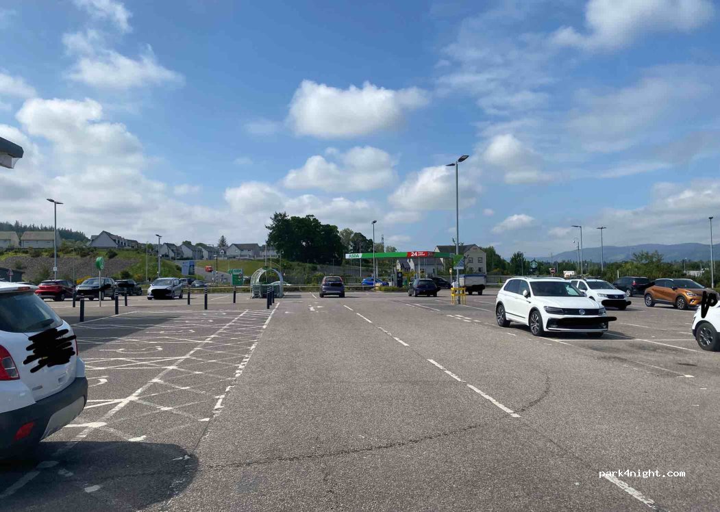 (IV2 6BZ) Inverness - Unnamed Road — foto 2