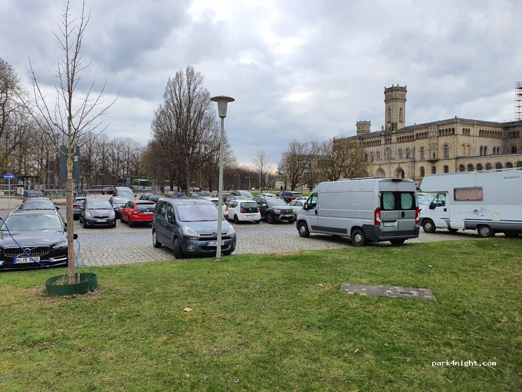 (30167) Hannover - 1 Welfengarten — foto