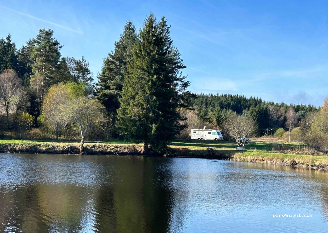 (63980) Fournols - Route du Viallard — foto 5