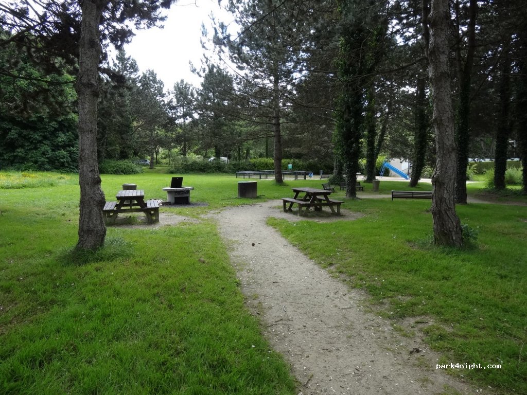 (35700) Rennes - Avenue des Gayeulles — foto 2