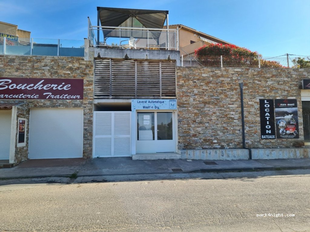 (20245) Galéria - Toga — foto