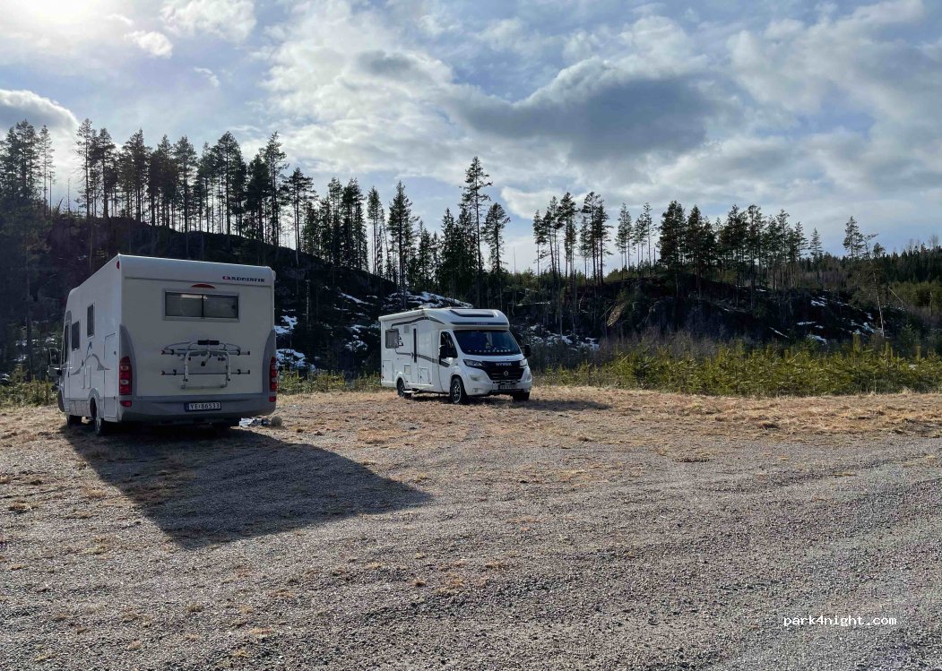 (2330)  - Primær Fylkesveg 24 — foto