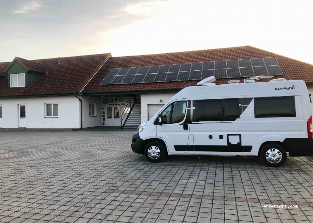 (2115) Ernstbrunn - 2 Korneuburgerstraße — foto