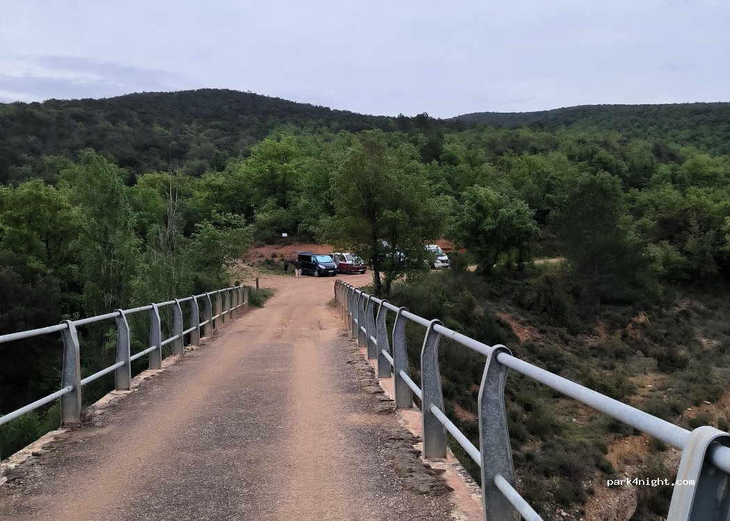 () Estopiñán del Castillo - Unnamed Road — foto 4