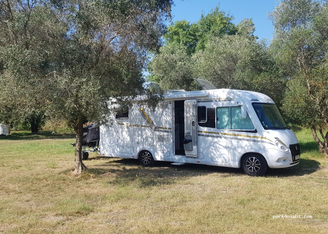 (83520) Roquebrune-sur-Argens - 1186 CD7 — foto