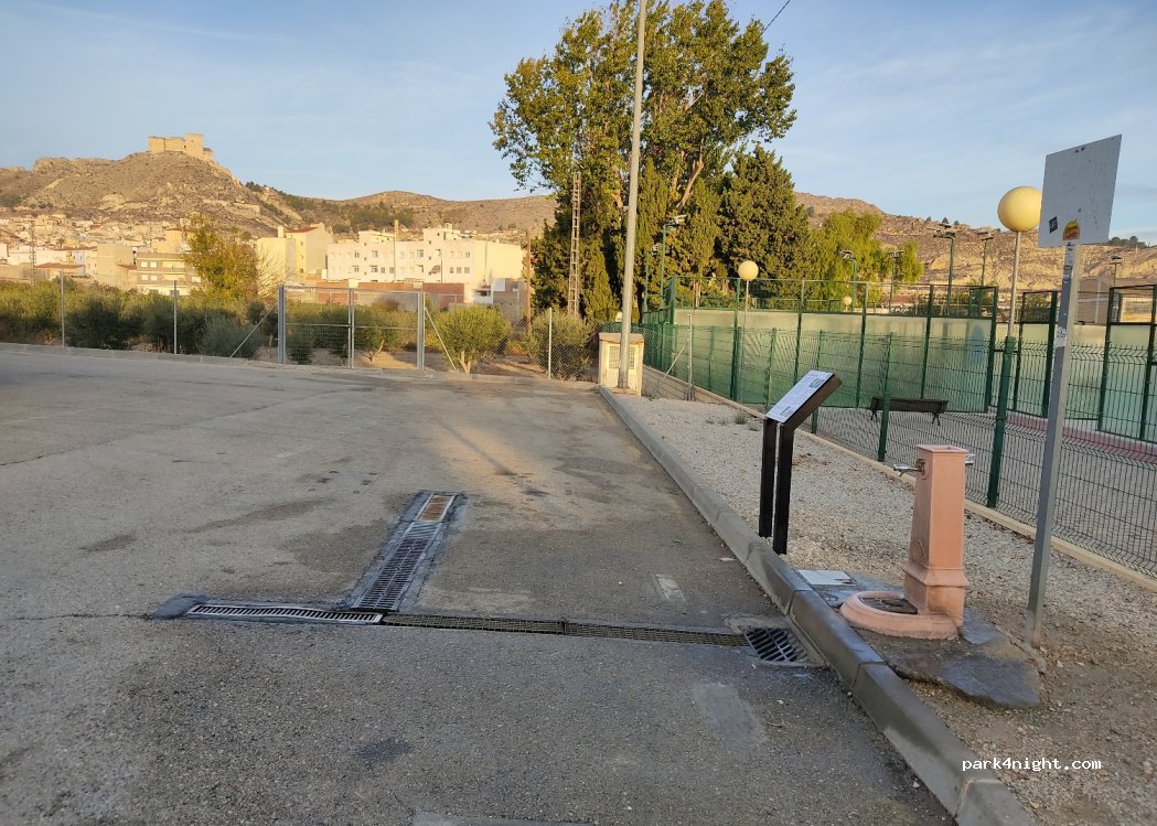 Área de AutoCaravanas Mula — foto 2