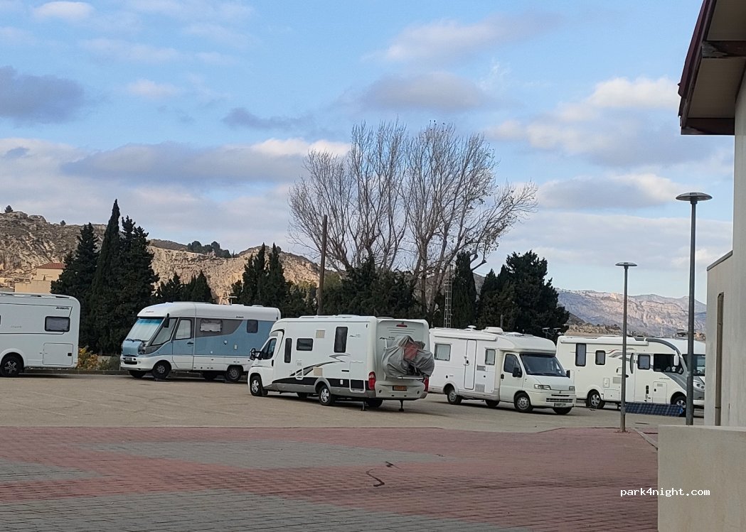 Área de AutoCaravanas Mula — foto 3