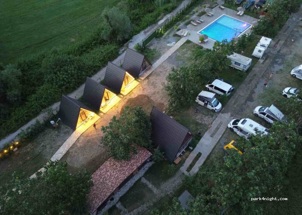 Windmill Shkodra Gesthouse Camping & Grill — foto 5