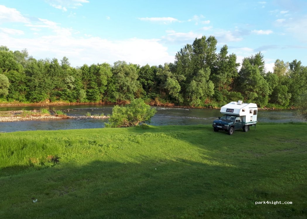 () Cheia - Unnamed Road — foto 4