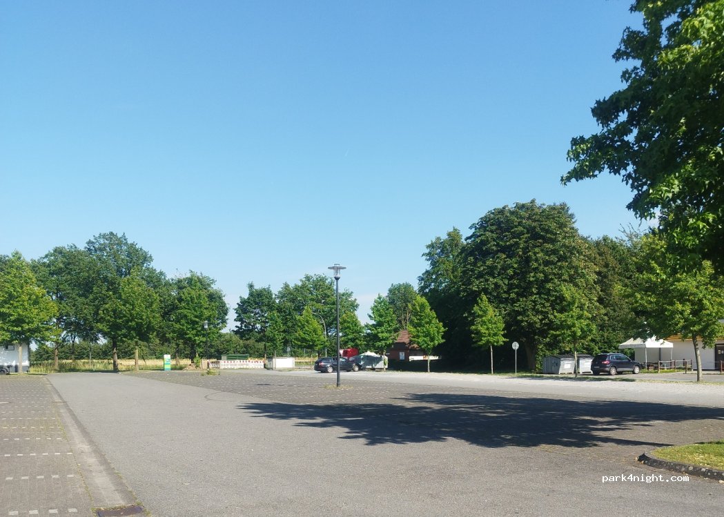 (33449) Langenberg - 106 Bentelerstraße — foto 4