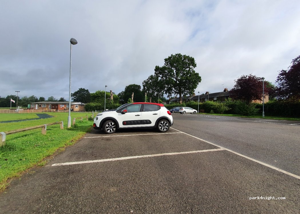 (RH8 9DF)  - 29 Mill Lane — foto