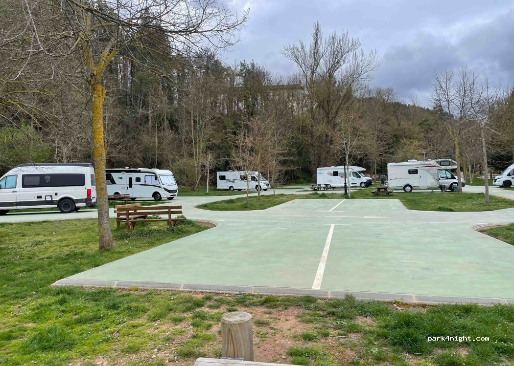 Área de Autocaravanas de Ezcaray El Coso — foto 4