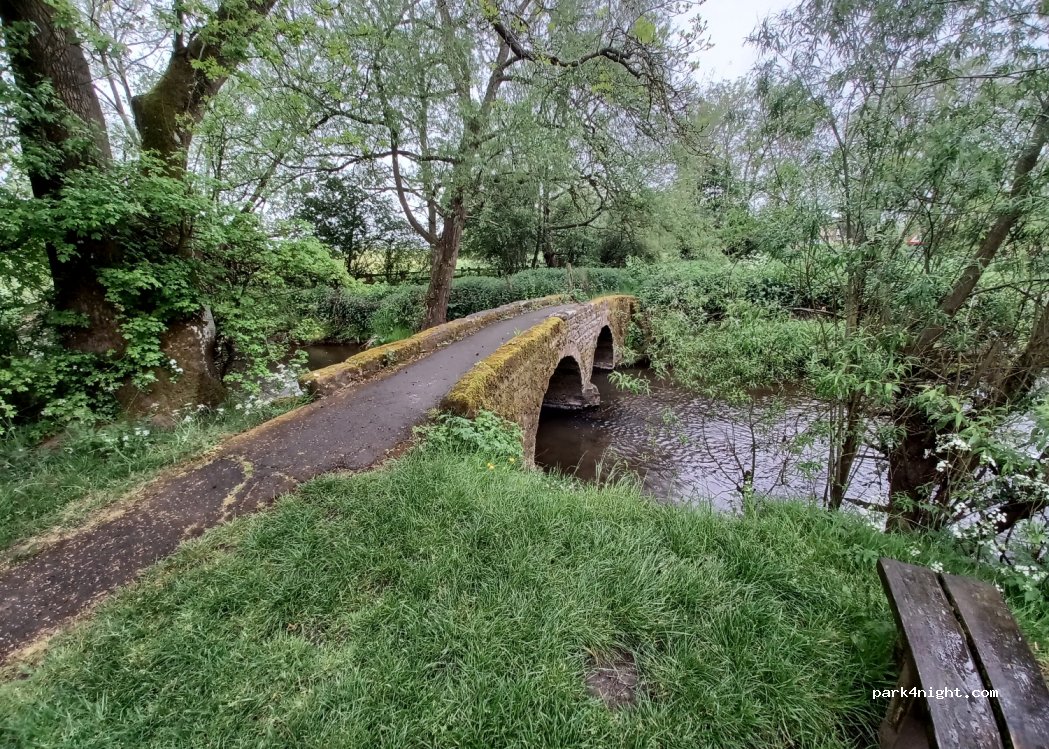 (WR9 7LA)  - Earls Common Road — foto
