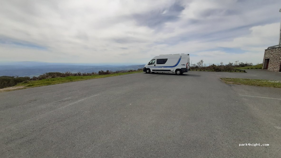 (27512) Rodeiro - Unnamed Road — foto