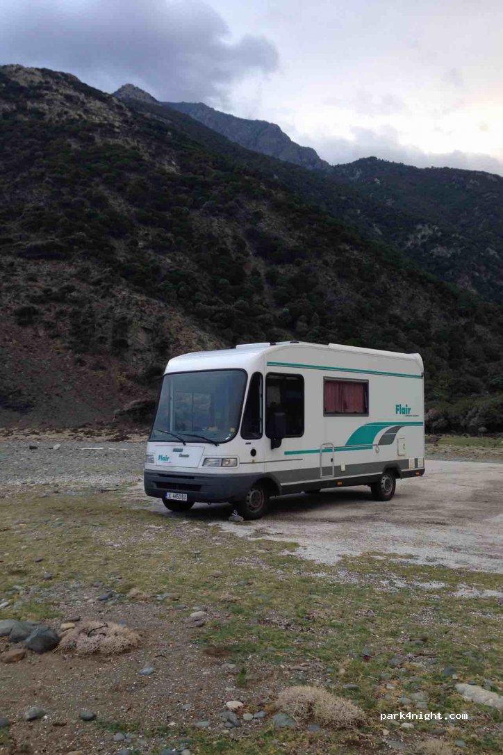 (680 02) Samothraki - Unnamed Road — foto