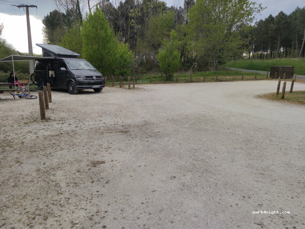 (17270) Clérac - 13 Rue de la Faiencerie — foto