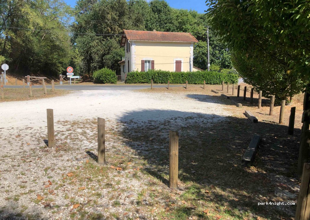 (17270) Clérac - 13 Rue de la Faiencerie — foto 3