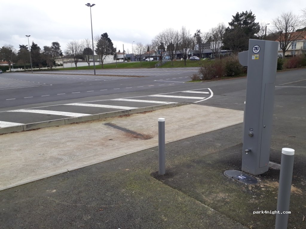 (49300) Cholet - 42 Avenue Anatole Manceau — foto 3