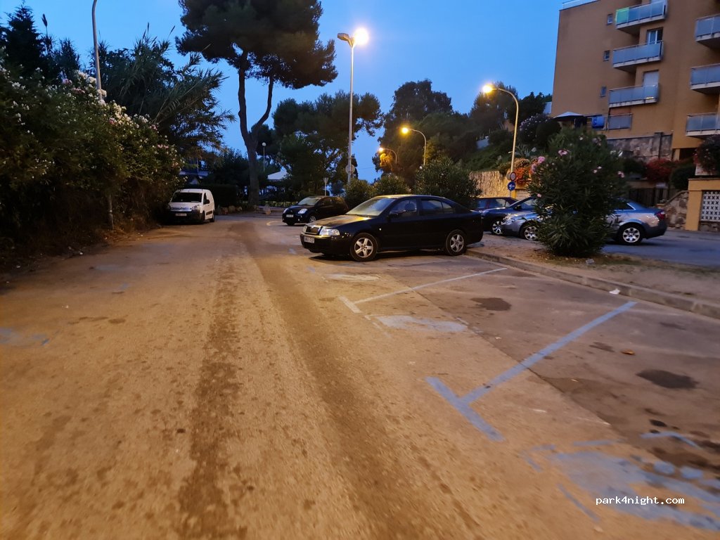 (17310) Lloret de Mar - 2 Carretera Cala Canyelles — foto 5